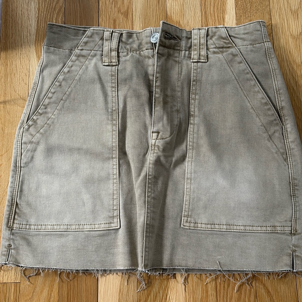 TAN MINI CARGO SKIRT